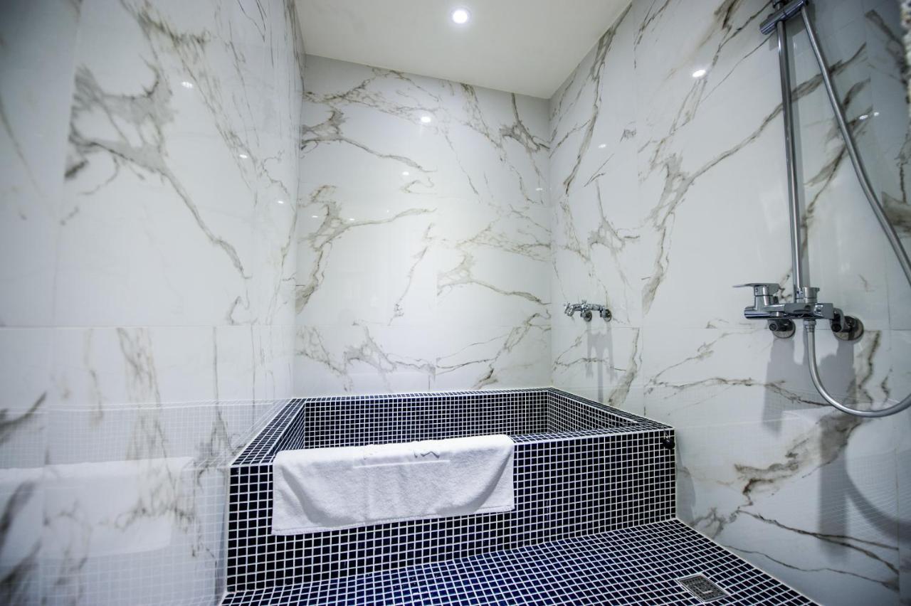 Red Hotel Yuanlin Luaran gambar
