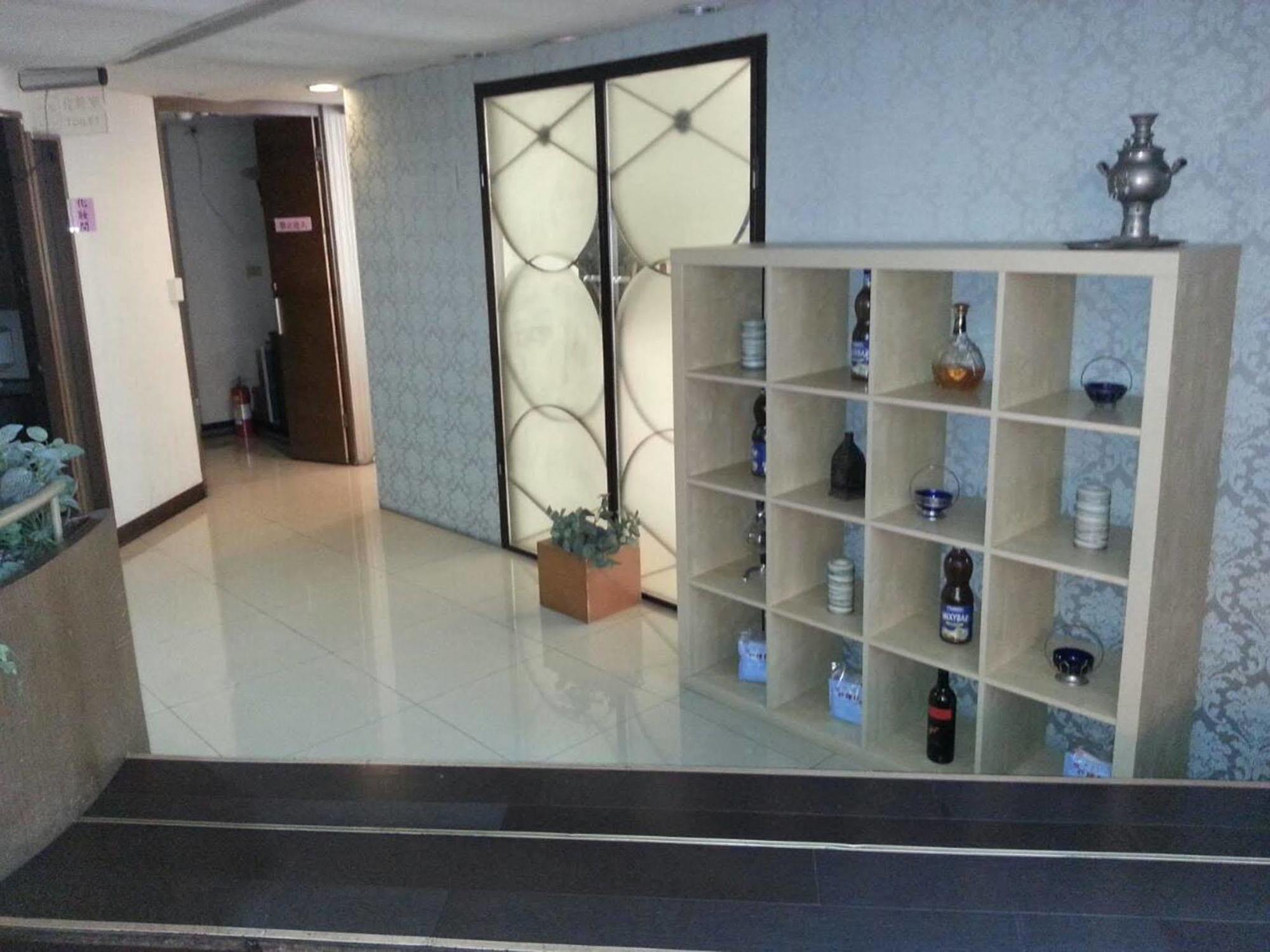 Red Hotel Yuanlin Luaran gambar