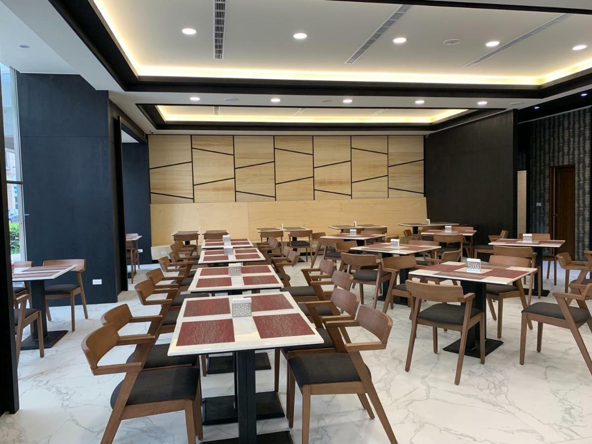Red Hotel Yuanlin Luaran gambar