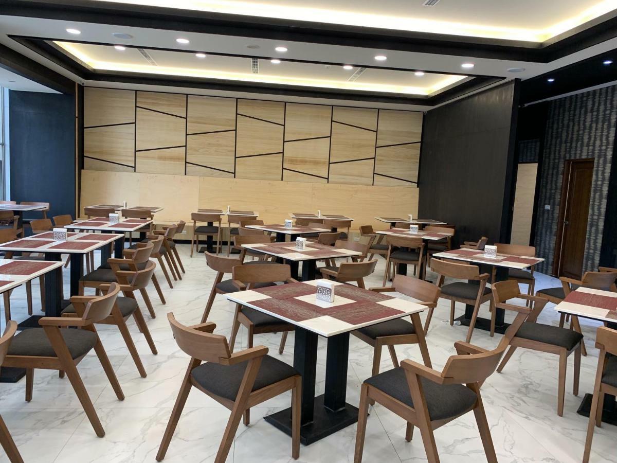 Red Hotel Yuanlin Luaran gambar